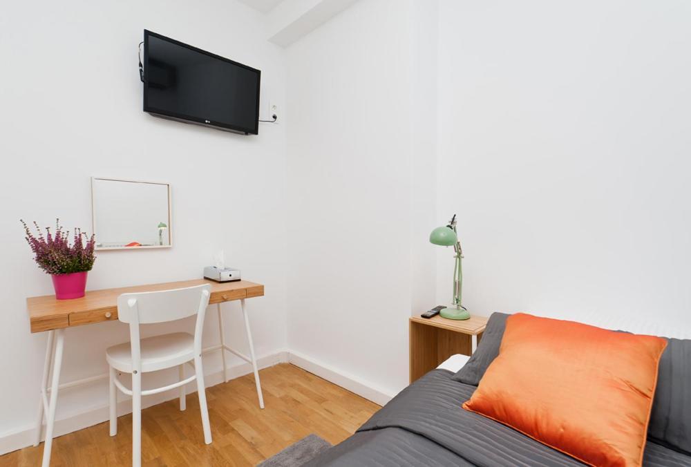 קרקוב Cozy & Big Rooms In Old Town מראה חיצוני תמונה