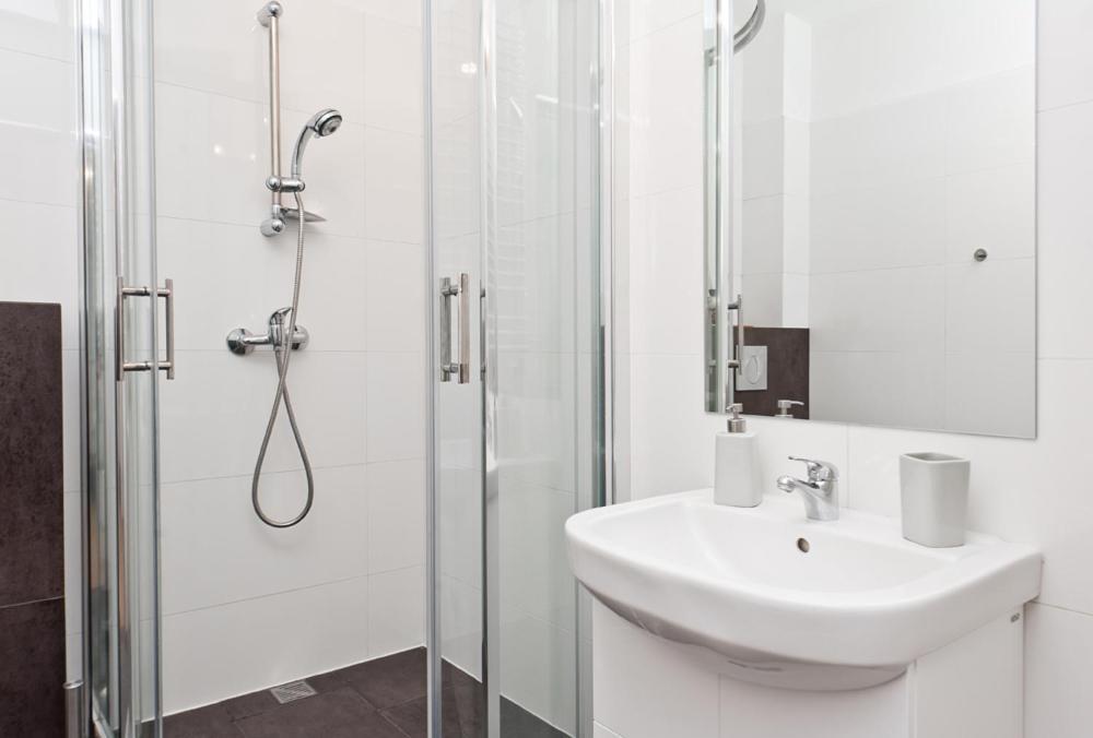 קרקוב Cozy & Big Rooms In Old Town מראה חיצוני תמונה